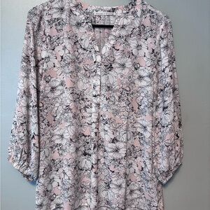 Violet & Claire Floral Blouse in Pink and Black